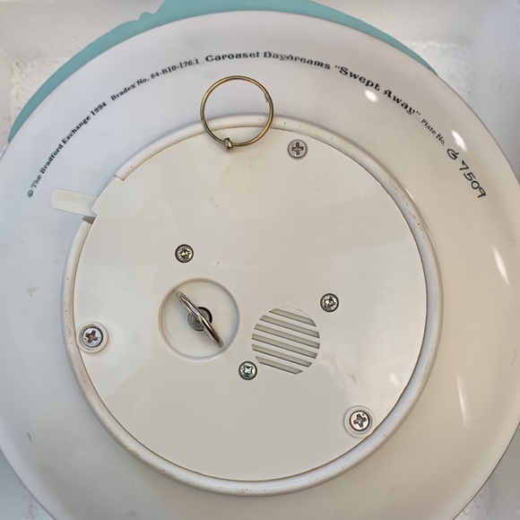 Vintage Music box decor - Picture 3 of 3